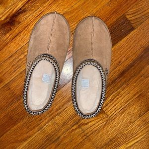 Ugh Tasman slipper